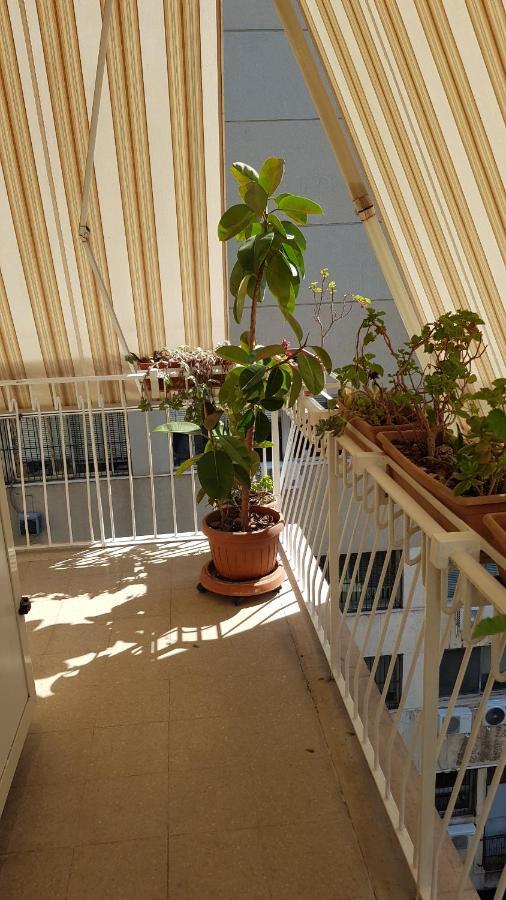 Marco'S Apartment Colosseum Рим Екстериор снимка