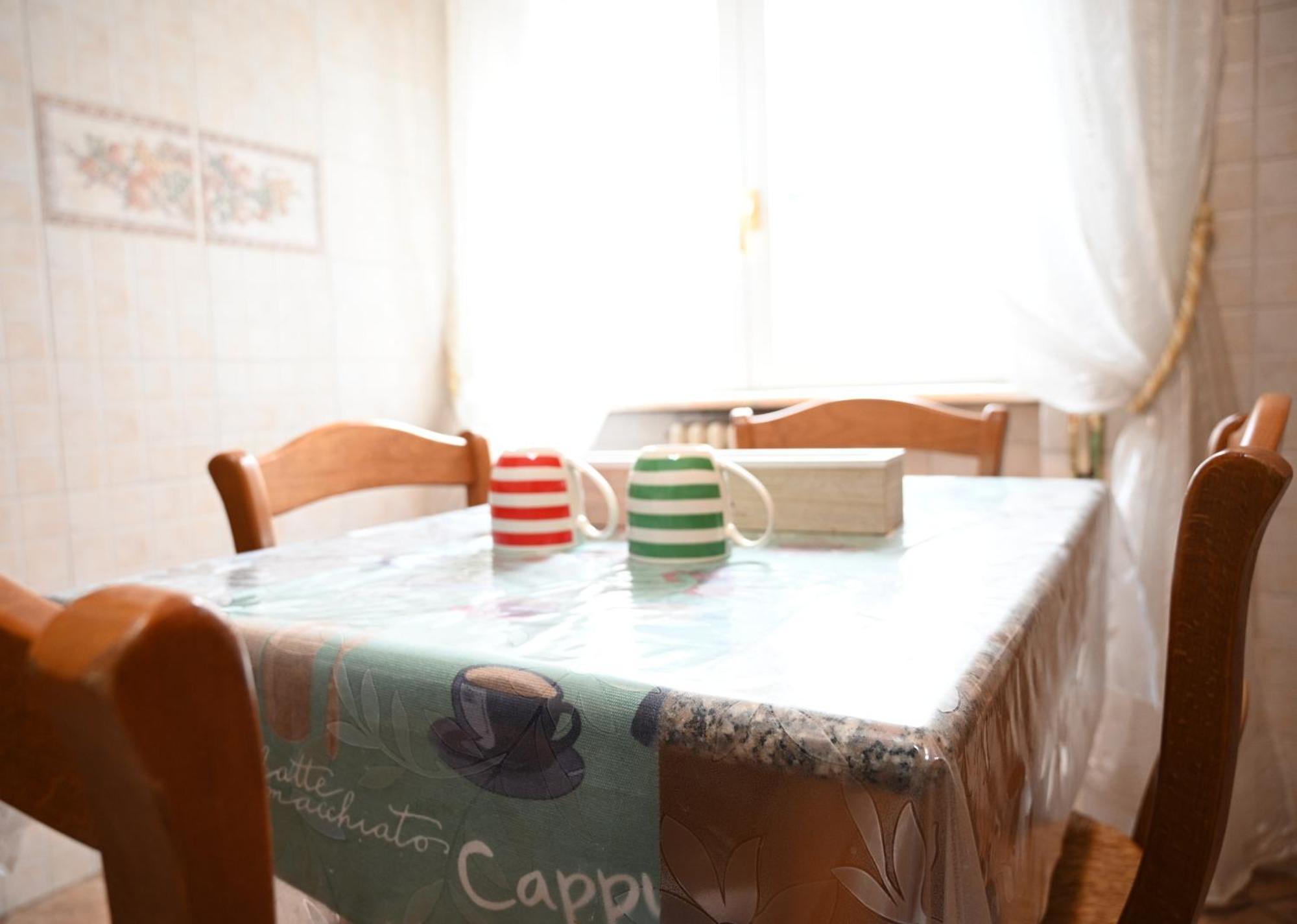 Marco'S Apartment Colosseum Рим Екстериор снимка