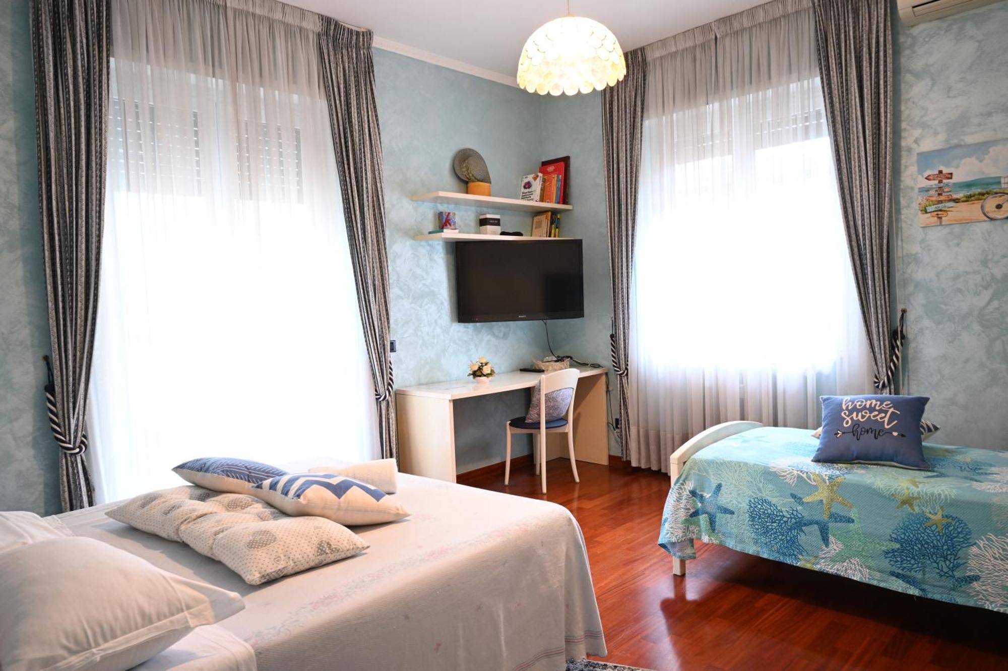 Marco'S Apartment Colosseum Рим Екстериор снимка